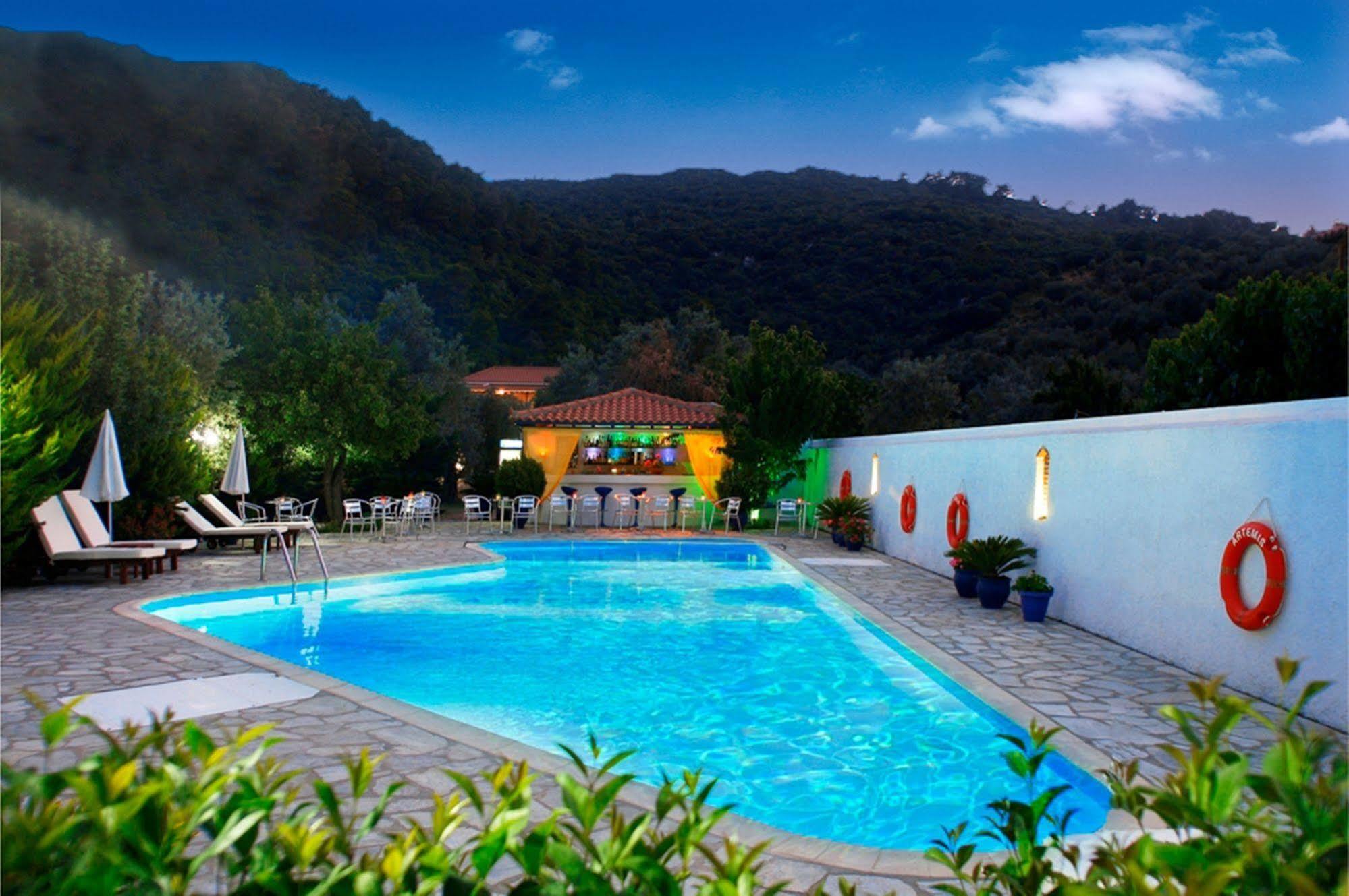 Artemis Bungalows Stafylos Luaran gambar